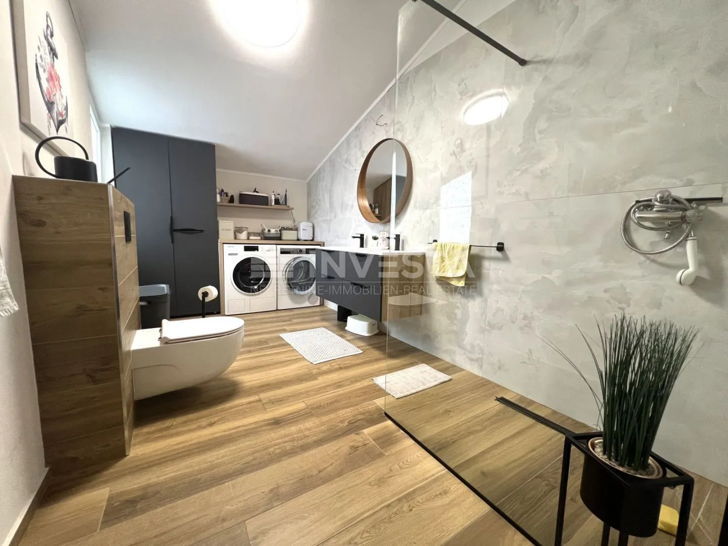 pula, veli vrh trosoban stan površine 114 m² - slika 18