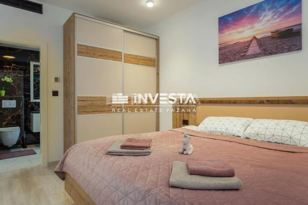 fažana, stan na 1.katu 120m2, 2ss+db, prvi red do mora! - slika 10