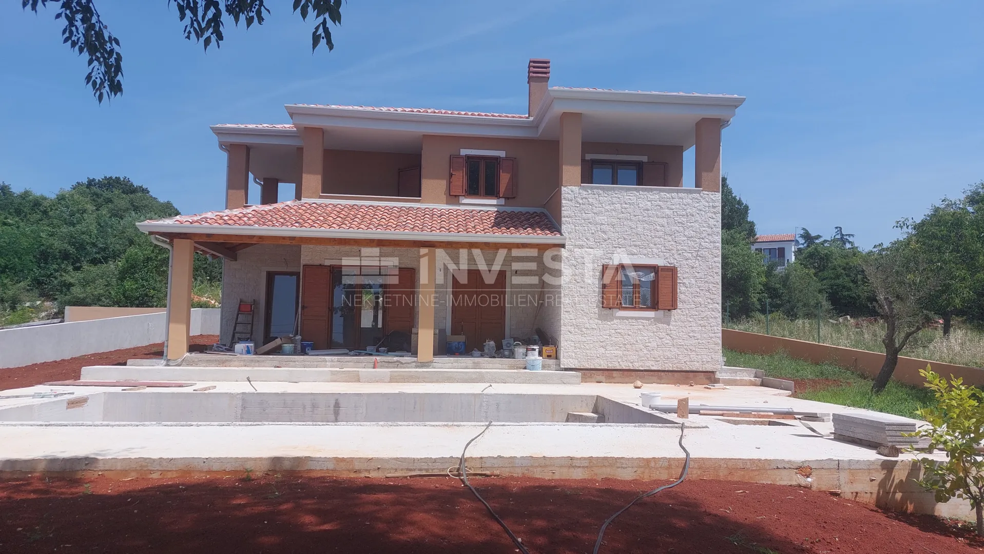Moderna vila sa bazenom i pogledom na more - Poreč