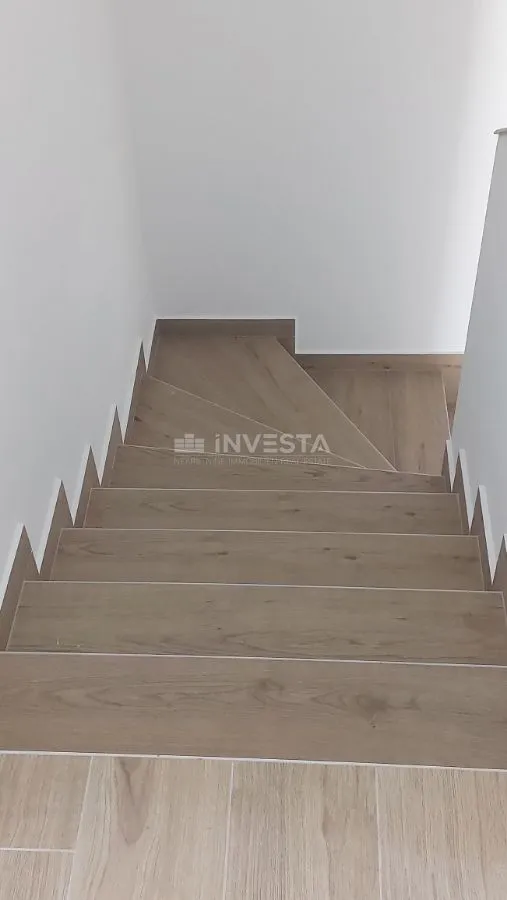 novigrad, dvojna kuća sa bazenom - slika 26