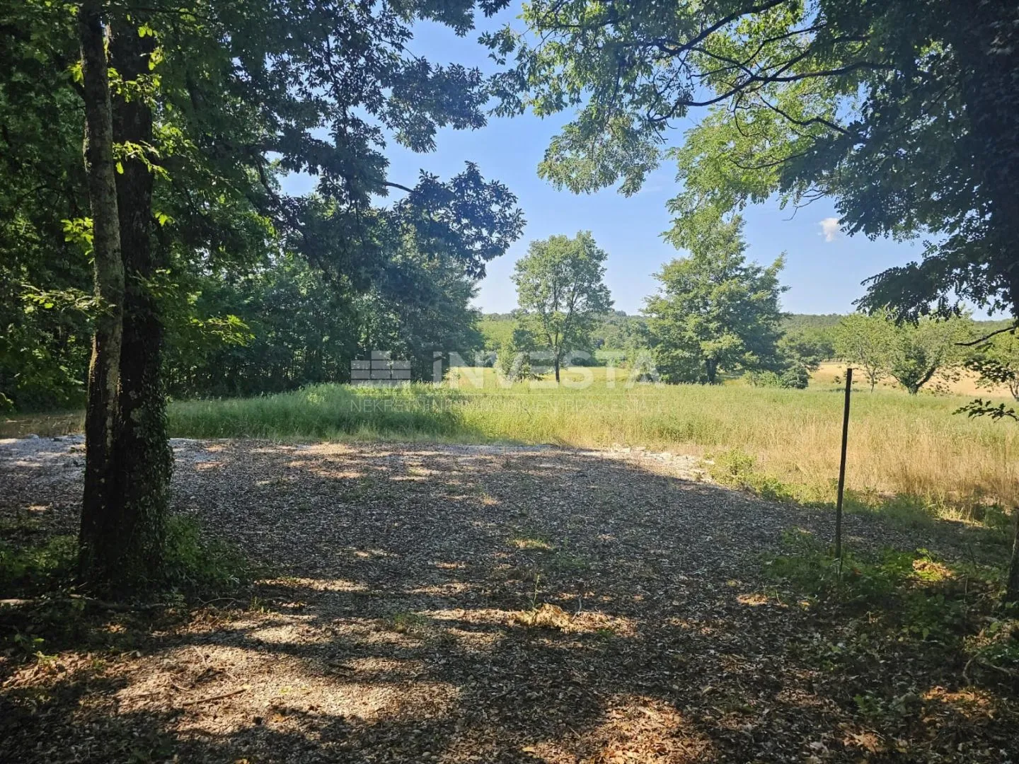 pazin, kombinirano građ./poljopr. zemljište 36.582 m² - slika 11