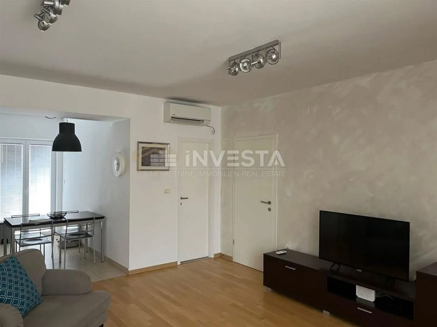 pula, kaštanjer, prizemna kuća blizu arene, mogućnost dogradnje - slika 3