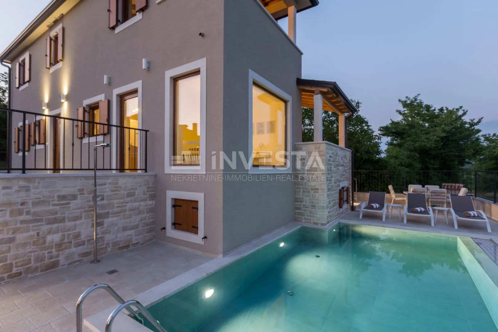 vila sa predivnim pogledom - slika 22