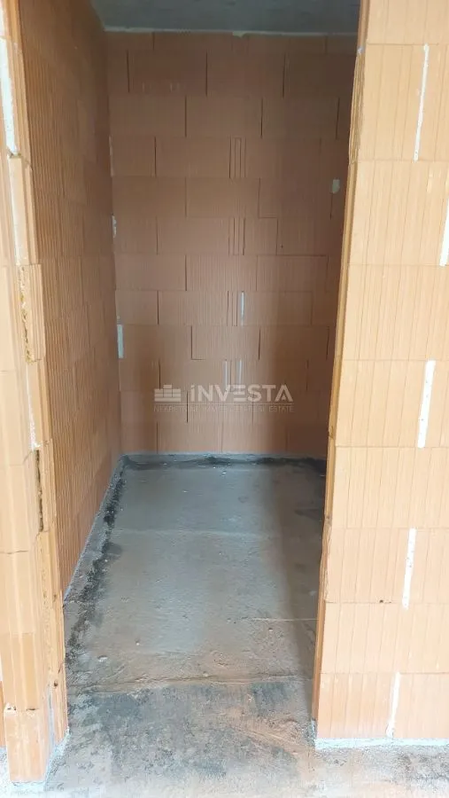 poreč. dvosobni stan novogradnja sa manjim vrtom - slika 5