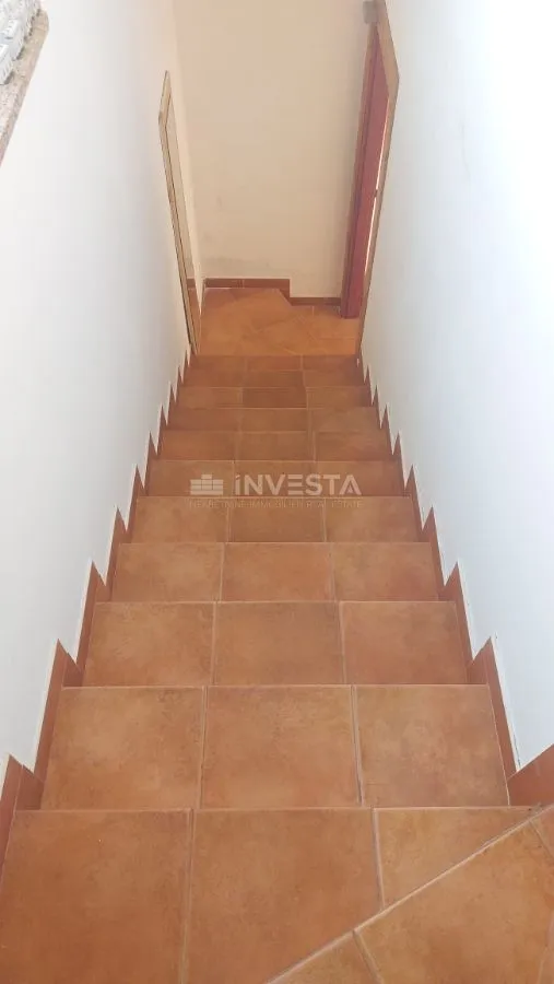 dvojna kuća sa građevinskim zemljištem - slika 12