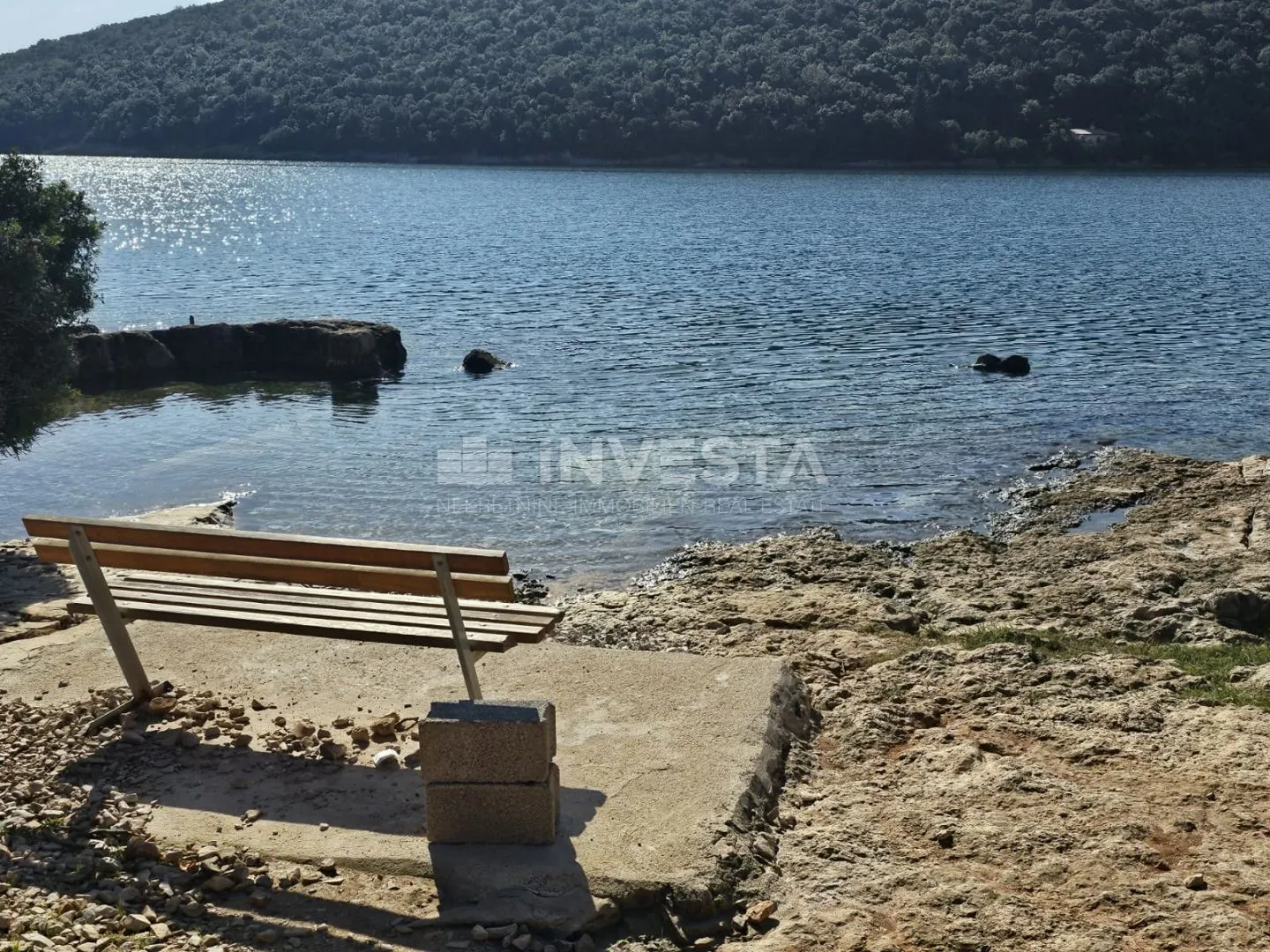 krnički porat, šuma 200m od mora i 40m do urbanizirane zone - slika 4