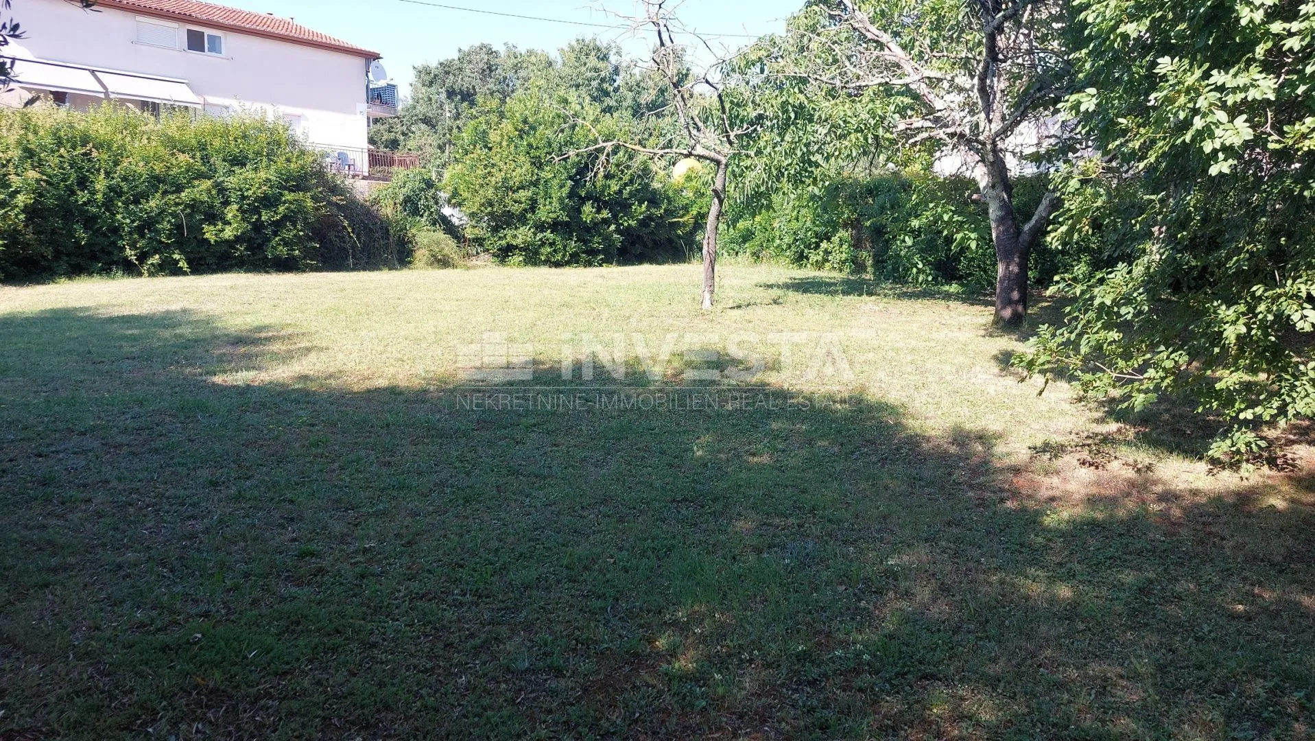 dvojna kuća sa velikom okućnicom - slika 16
