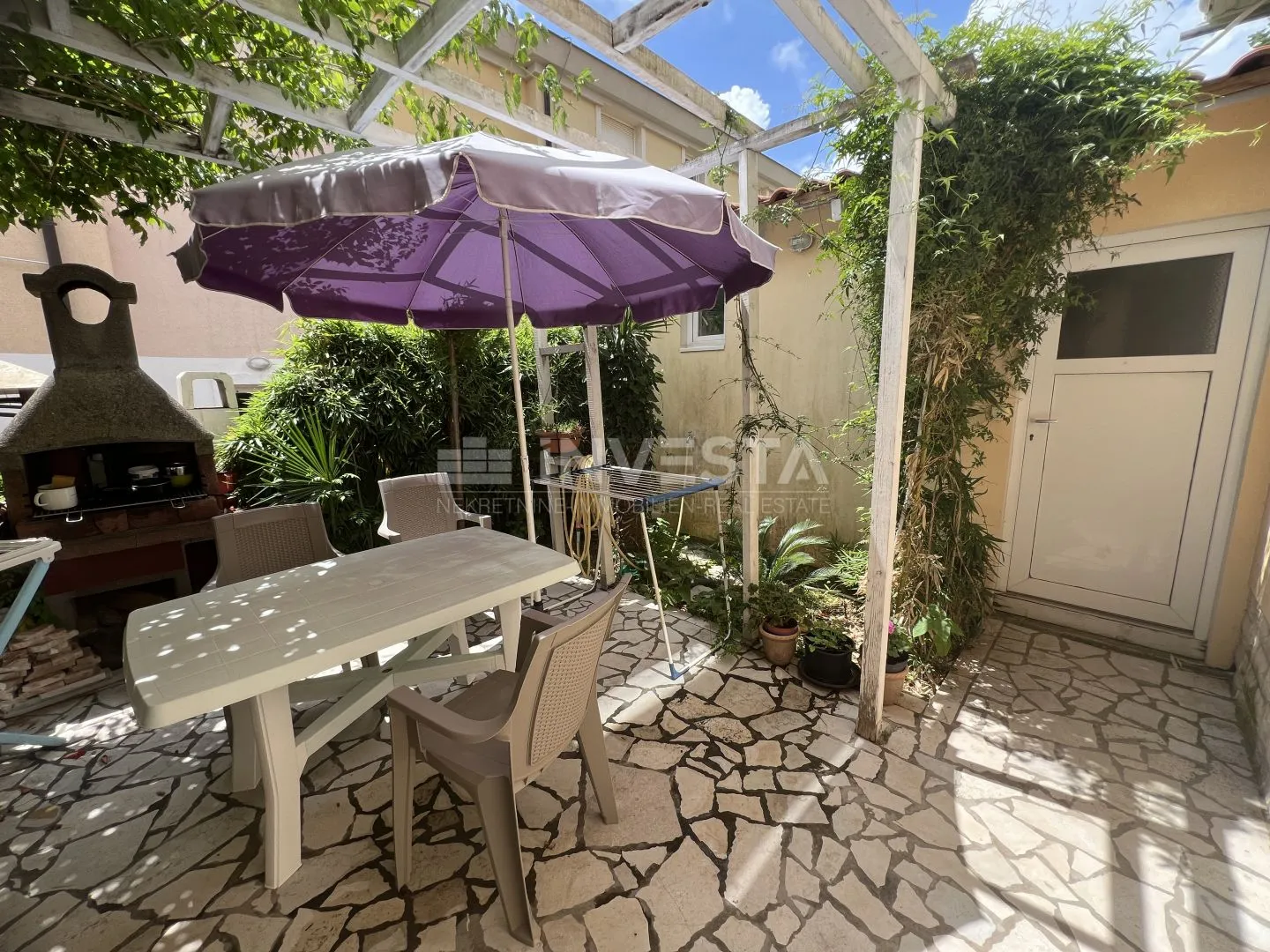 medulin, kuća s 7 apartmana na samo 100 m od mora - slika 12