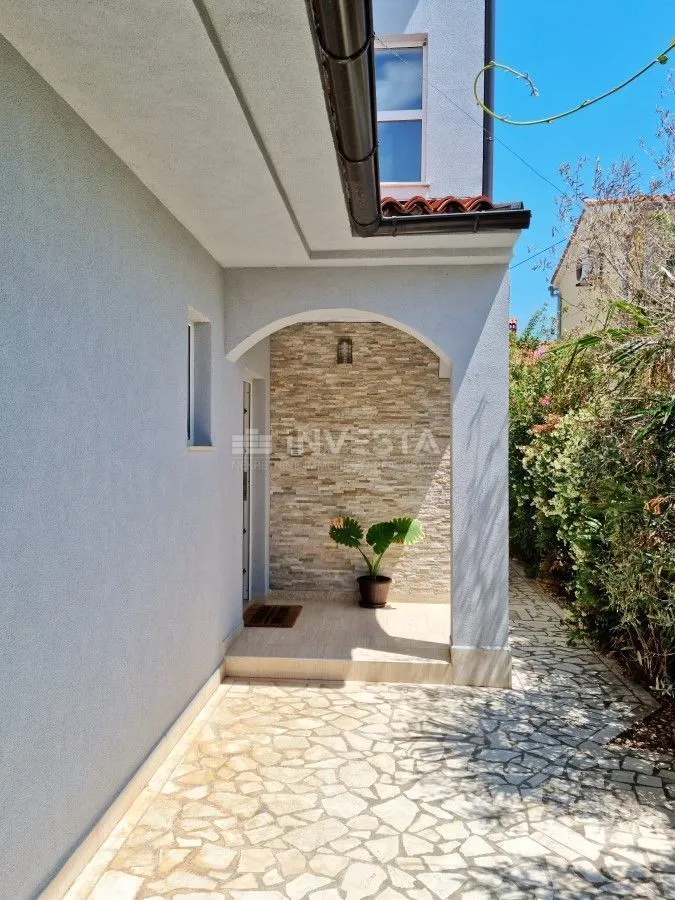 fažana, valbandon, apartmanska kuća sa 6 apartmana, 600 m od mora - slika 2