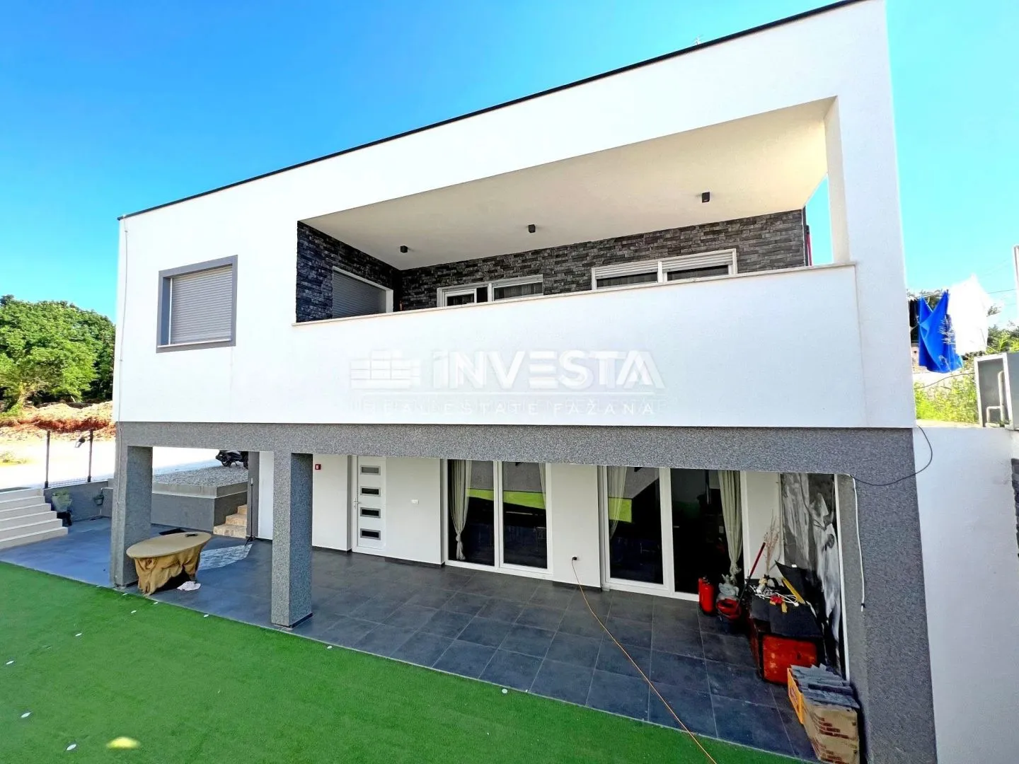 vodnjan okolica, moderna kuća s konobom, 240 m2 - slika 2