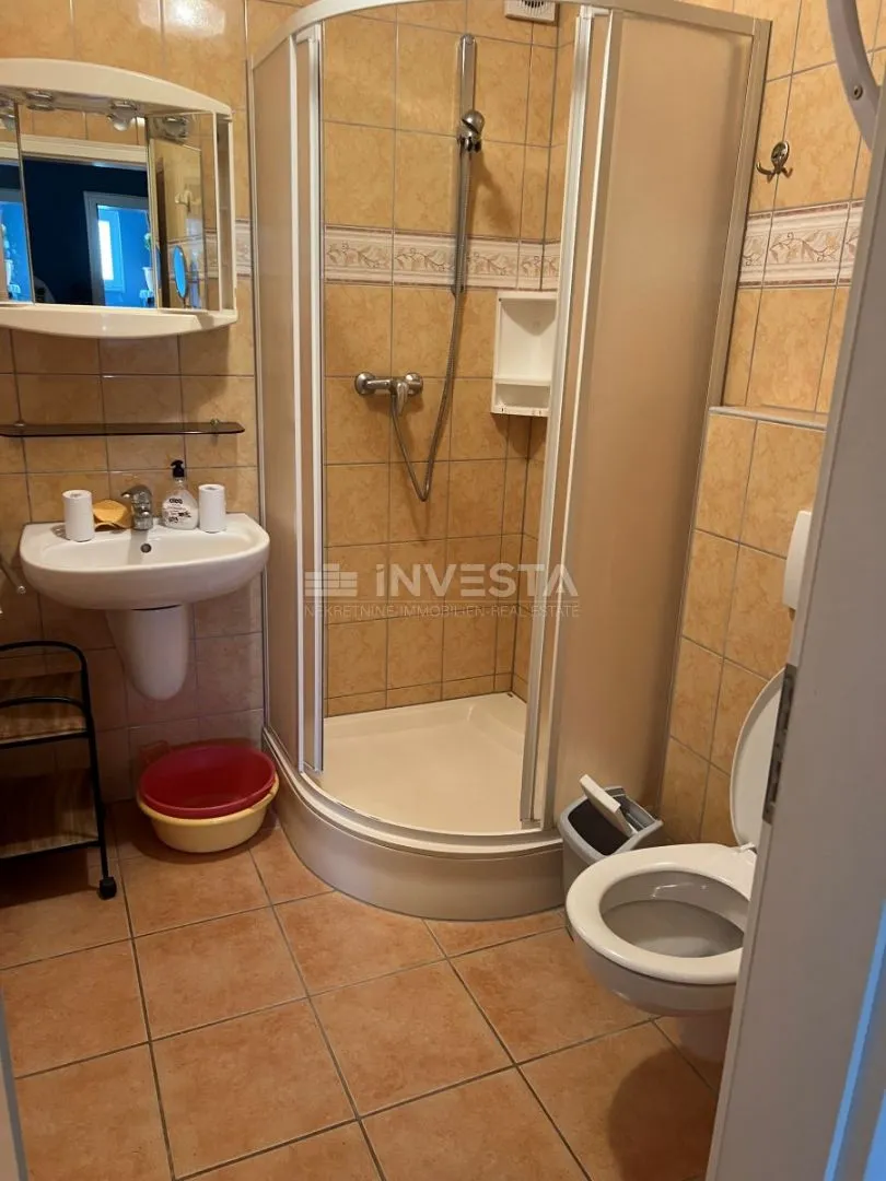 medulin, kuća s 7 apartmana na samo 100 m od mora - slika 29