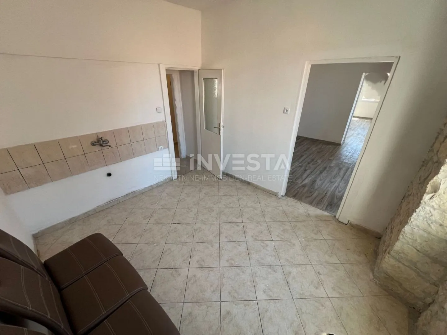pula, centar stan površine 69,55m2, iii kat - slika 4
