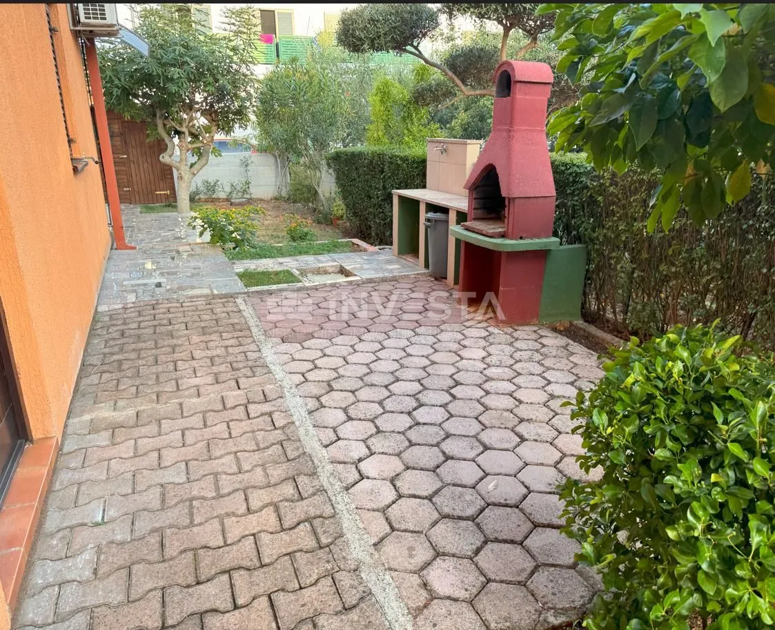novigrad, stan u prizemlju s vrtom - slika 9