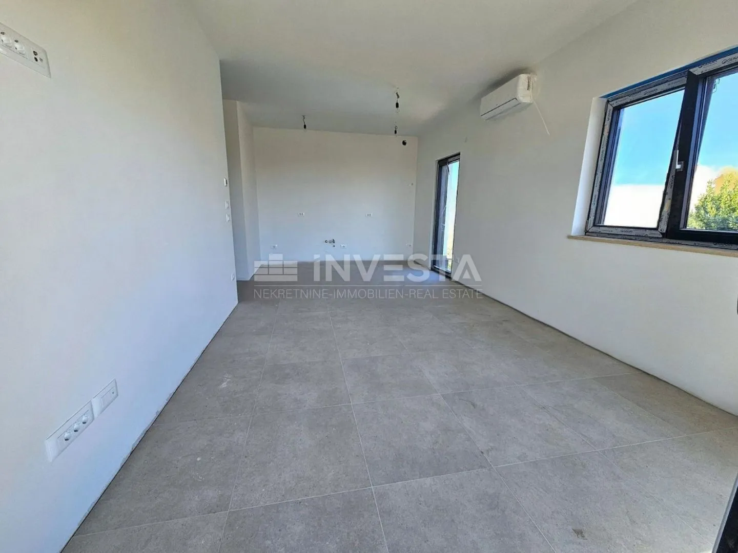 medulin, premantura, stan 95 m2 s privatnim bazenom, vrtom i 2 parkinga - slika 5