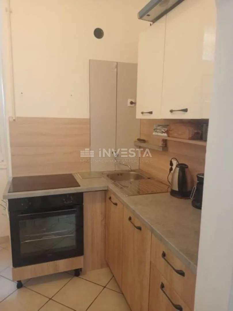 stan sa dva odvojena ulaza i tri stambene jedinice u blizini centra grada - slika 3