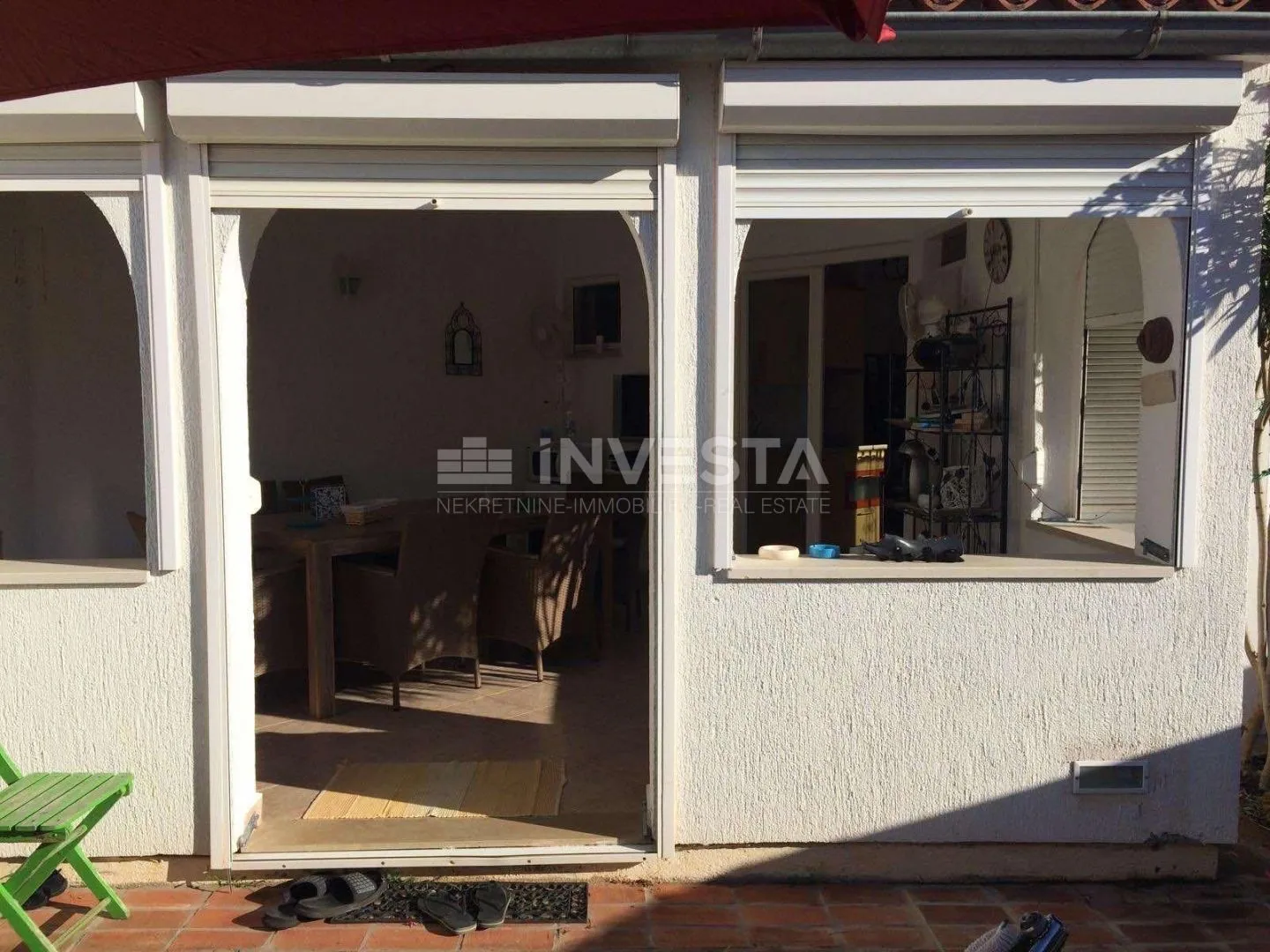 barbariga, prizemnica s parkingom površine 90m2 - slika 1