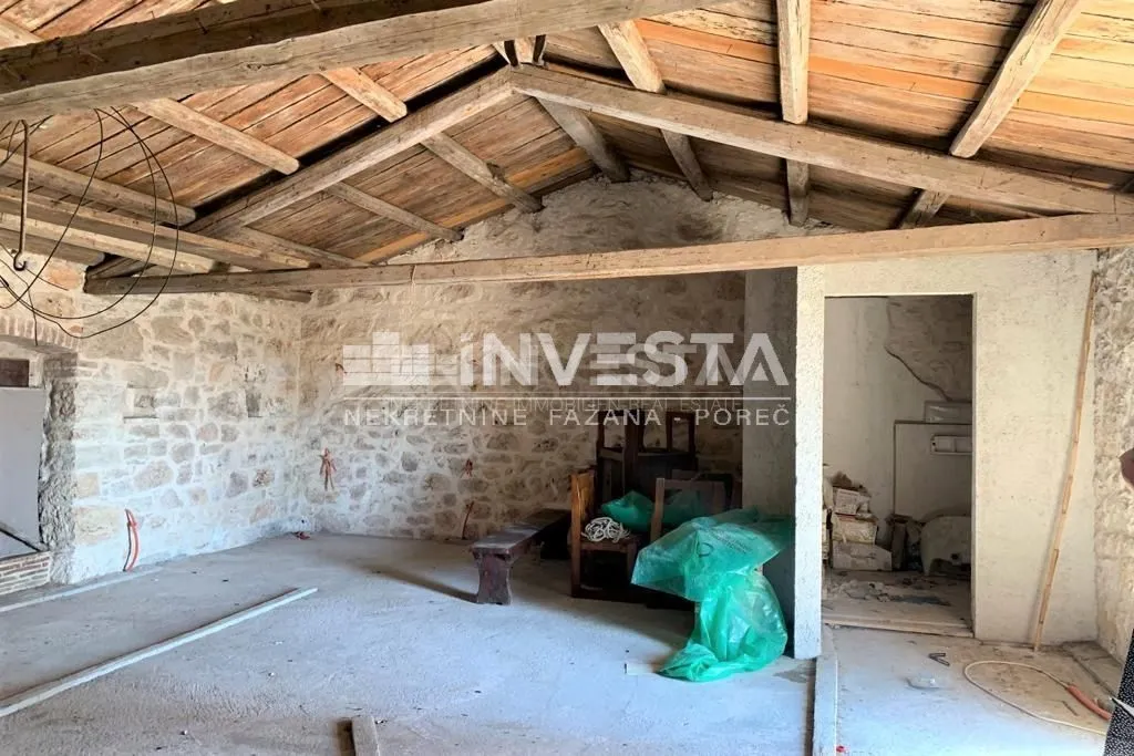 vrsar okolica, kamena istarska kuća s dvorištem i garažom - slika 17