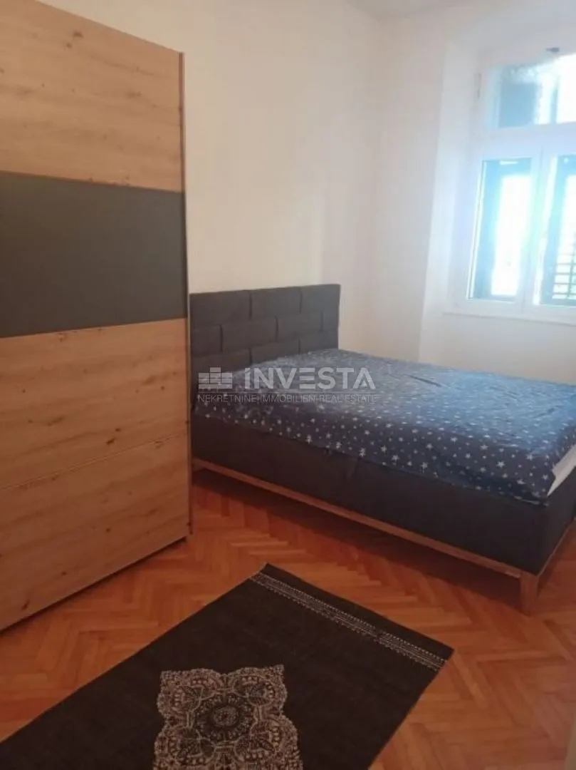 stan sa dva odvojena ulaza i tri stambene jedinice u blizini centra grada - slika 13