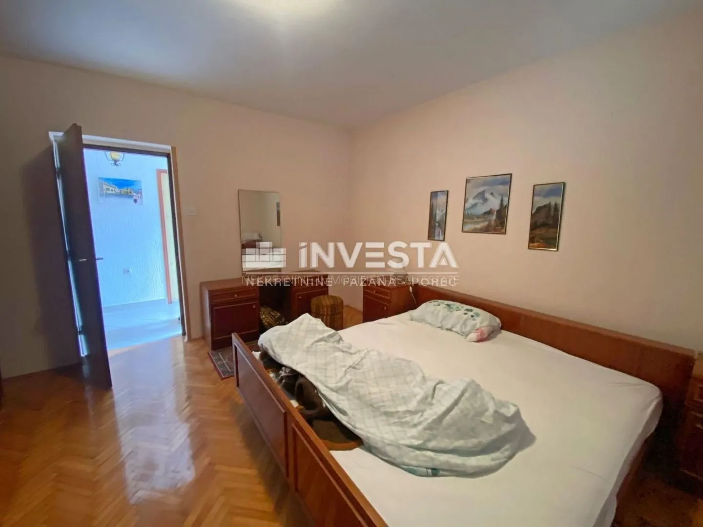medulin, samostojeća kuća sa 3 stambene jedinice i pogledom na more - slika 7