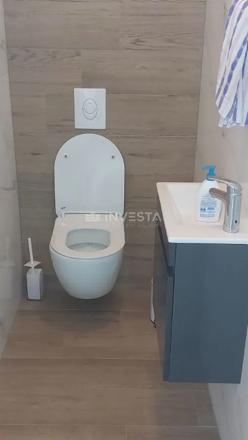 novigrad, dvojna kuća sa bazenom - slika 24