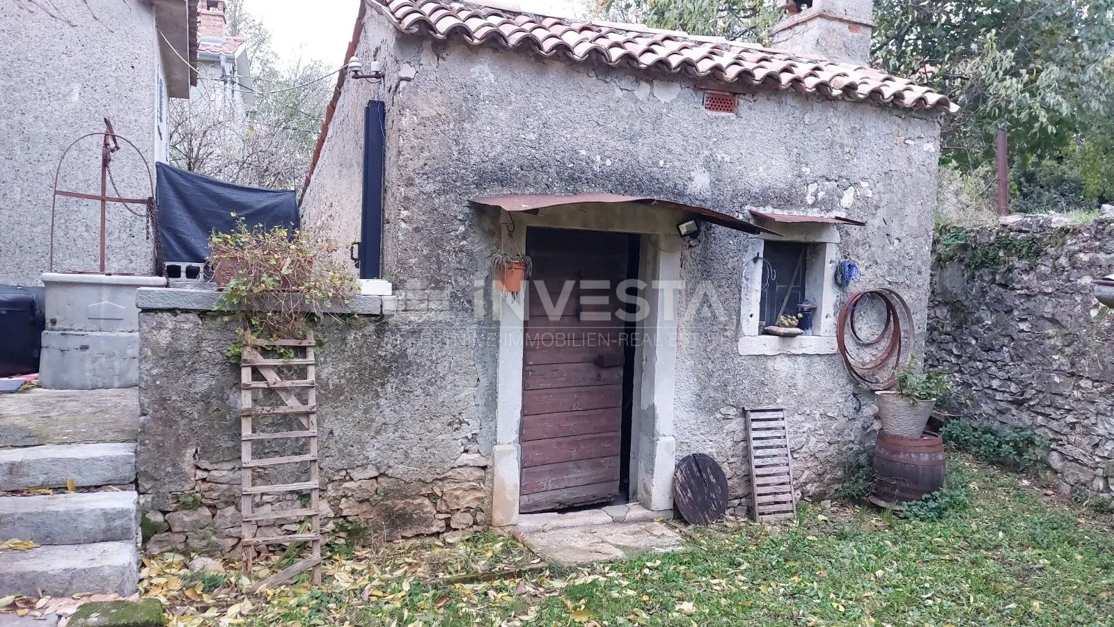 labin okolica, autohtona samostojeća istarska kuća - slika 12