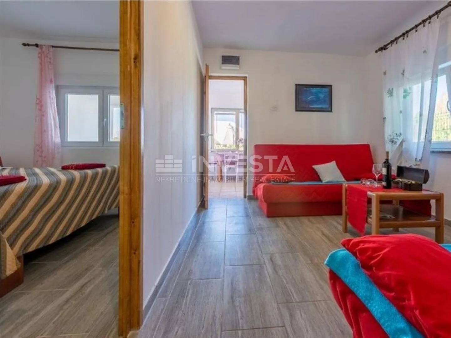 fažana, apartmanska kuća sa 6 stanova i bazenom - slika 8