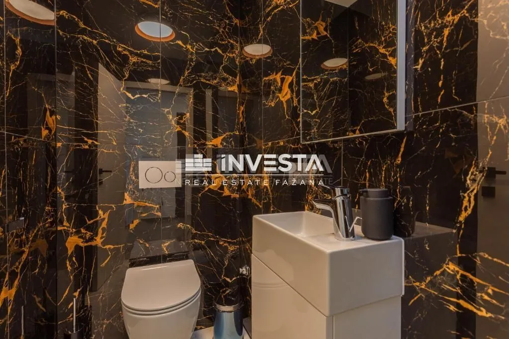 fažana, stan na 1.katu 120m2, 2ss+db, prvi red do mora! - slika 15