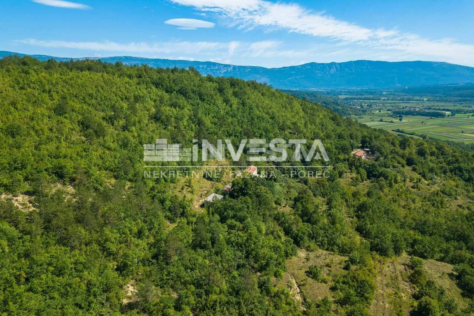 gračišće okolica, samostojeća kuća sa okućnicom i bajkovitim pogledom! - slika 12