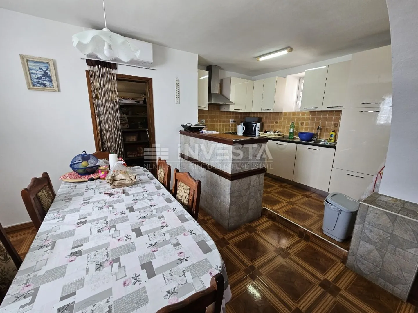 vodnjan, renovirana obiteljska kuća sa 3 spavaće sobe - slika 7