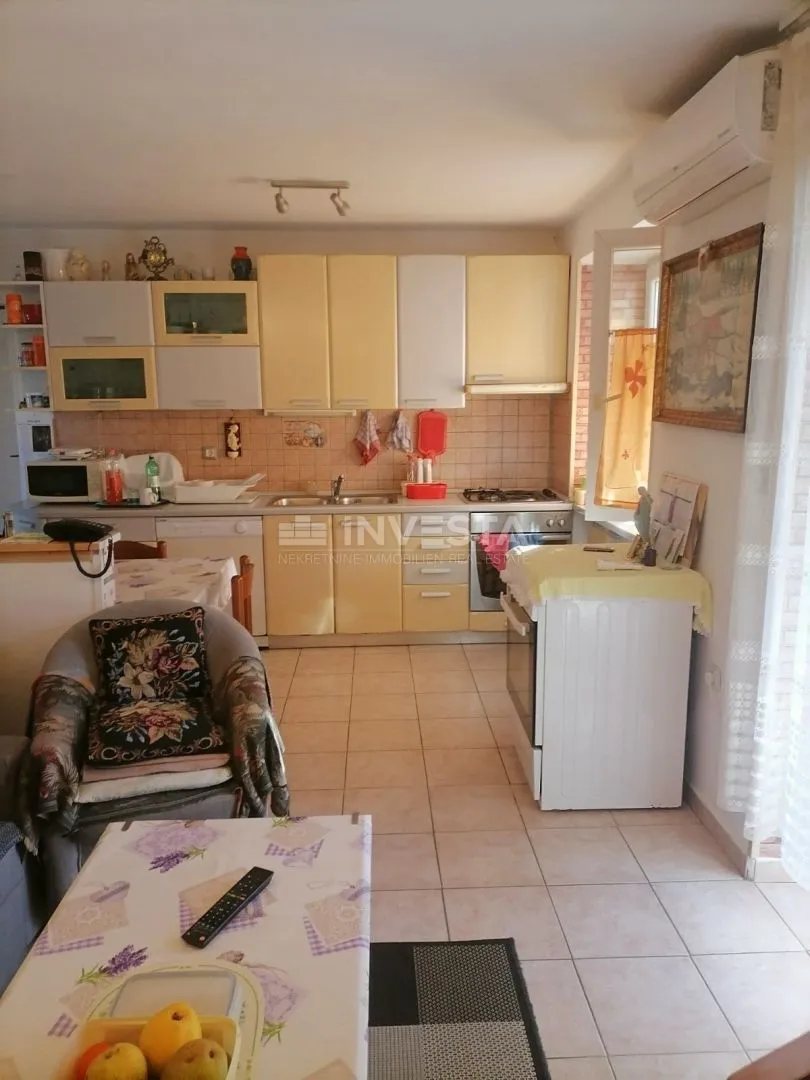 poreč, centar, dvosoban stan na pješačkoj udaljenosti od tržnice, 68m2 - slika 4