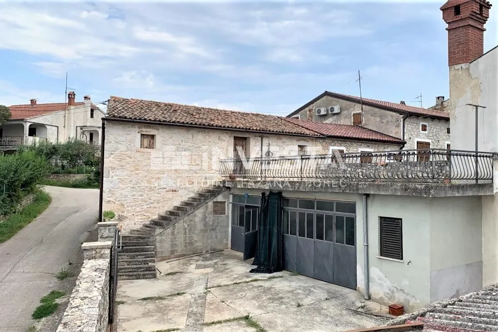 vrsar okolica, kamena istarska kuća s dvorištem i garažom - slika 8