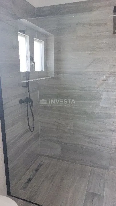 dvojna kuća 96m2 u okolici poreča - slika 12