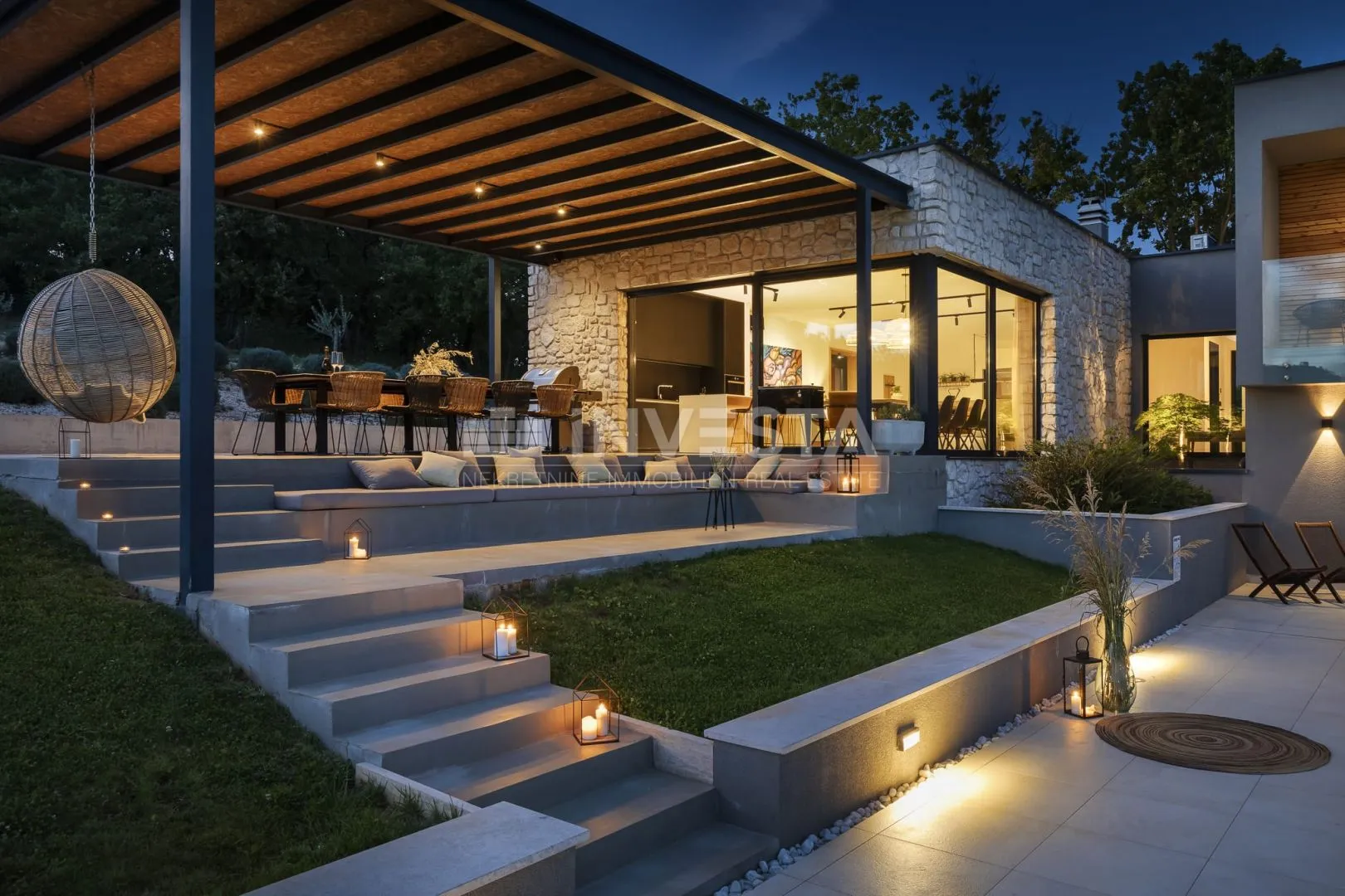 moderna vila s prostranom okućnicom - slika 35