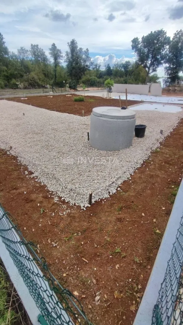 peroj, teren na 500m od mora - slika 2