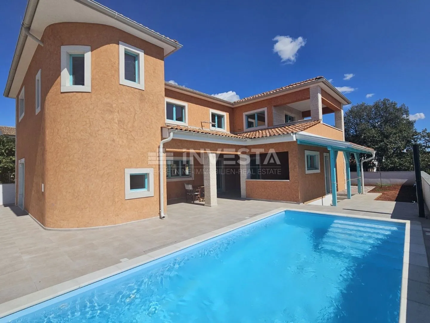 barbariga, vila s bazenom u toskanskom stilu na mediteranu, pogled more - slika 1