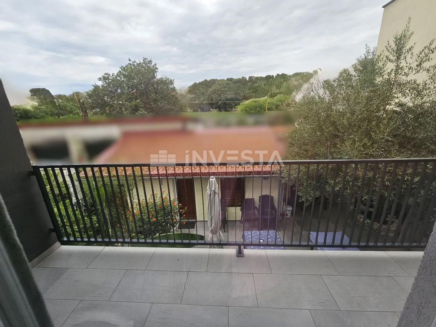 pula centar, dva nova namještena stana i garaža - slika 15