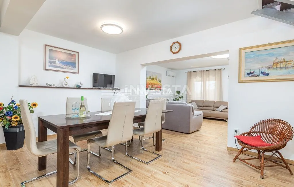 fažana, kuća za odmor 160m2, 450m od mora i plaža, 4ss+db - slika 8