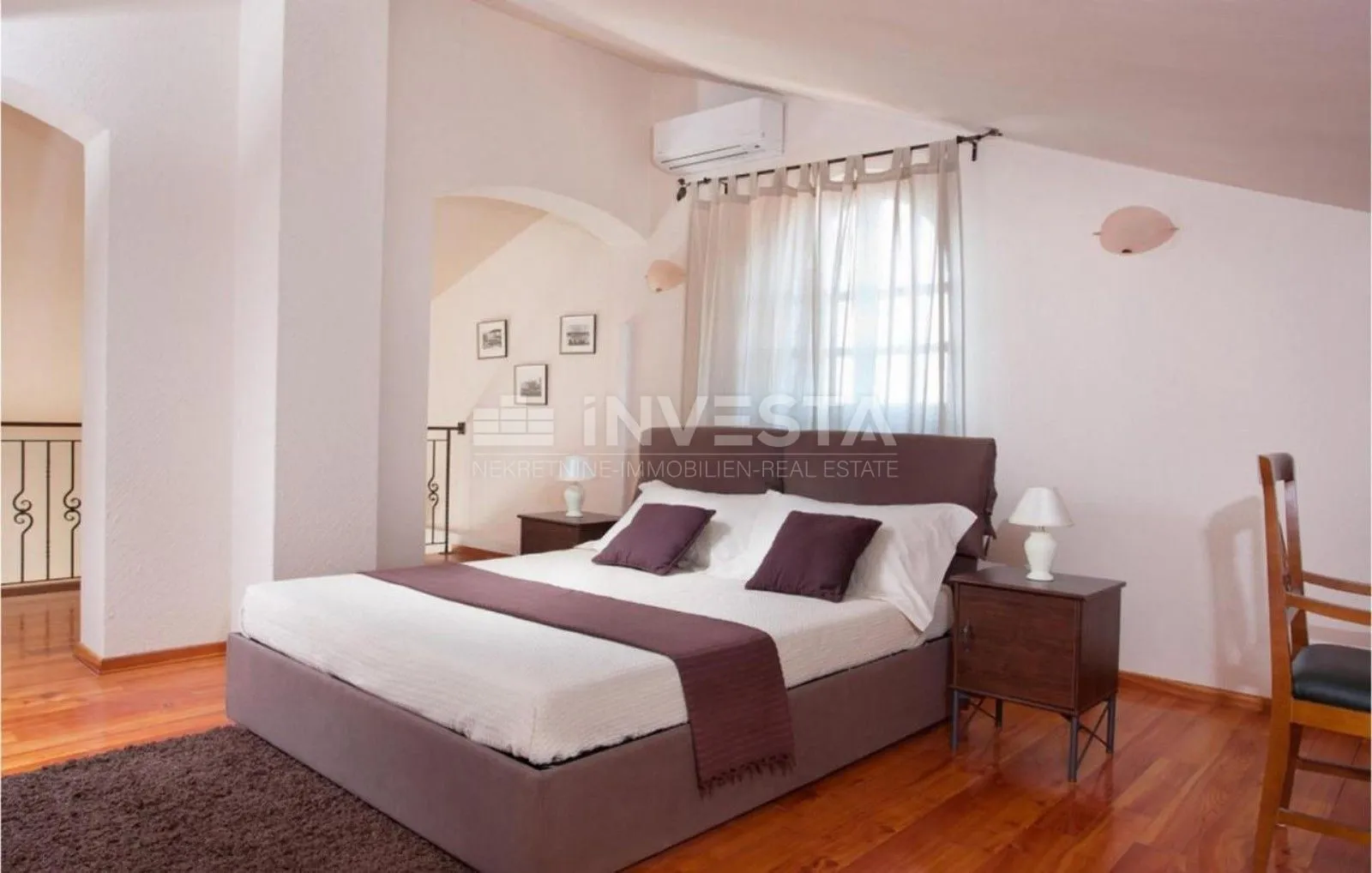 prekrasna prizemna vila sa bazenom - slika 12