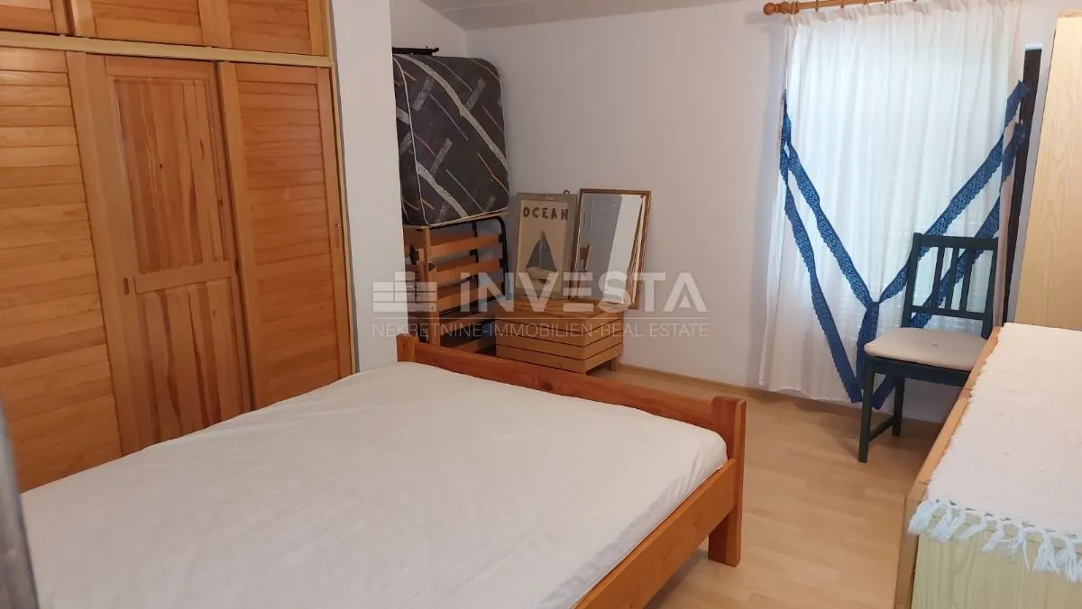 dvoetažni stan u červar portu - slika 22