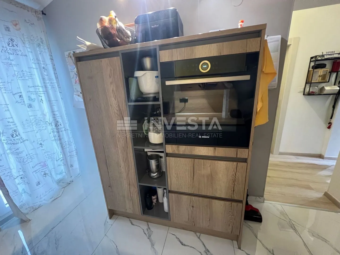 pula, veli vrh trosoban stan površine 114 m² - slika 16