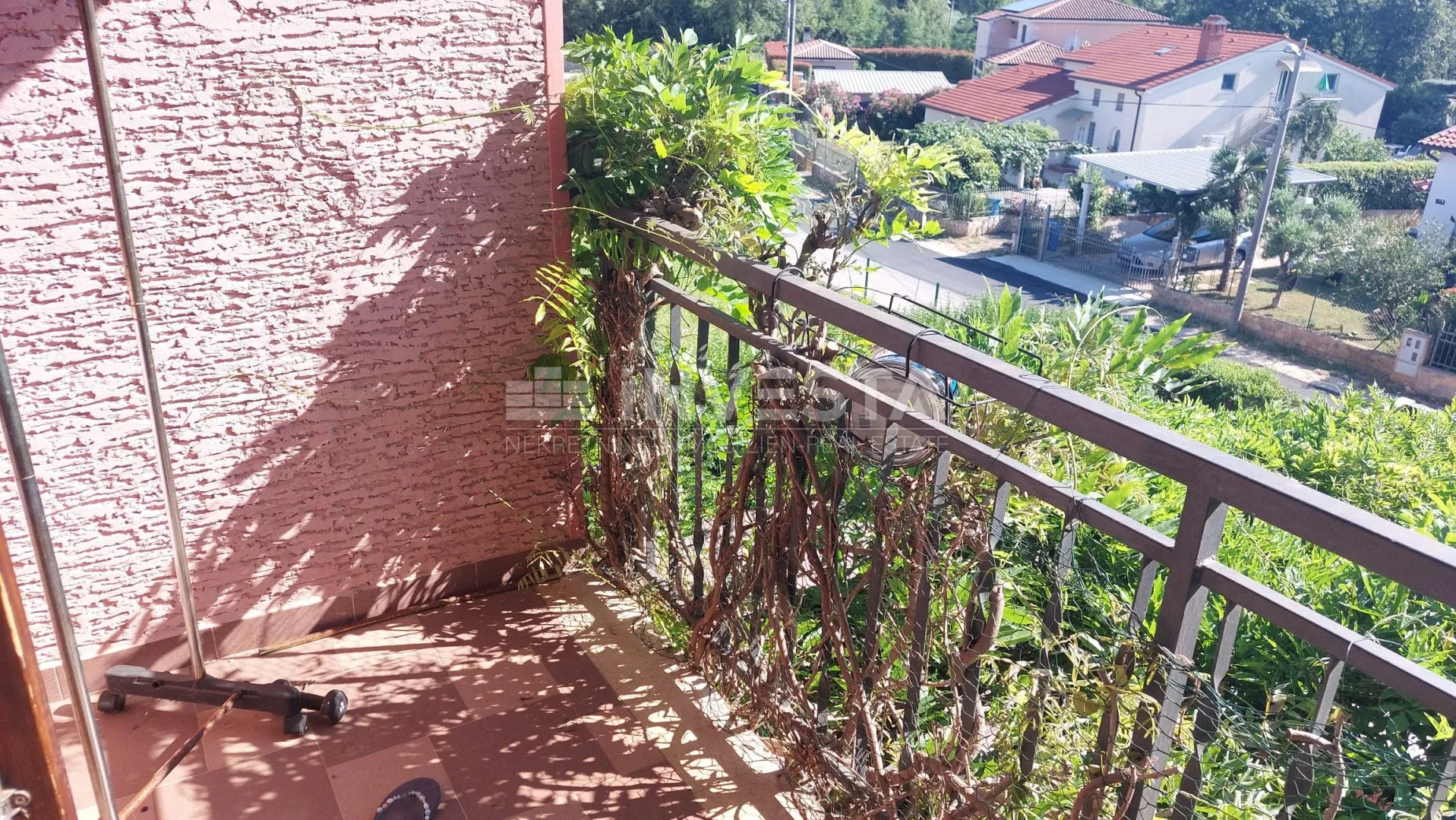 dvojna kuća sa velikom okućnicom - slika 33