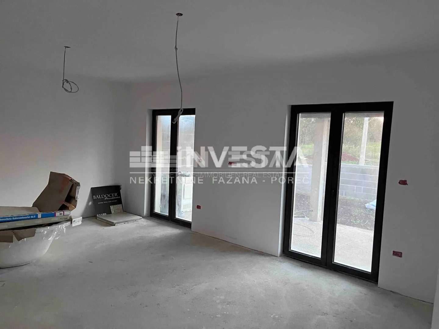 poreč okolica, moderna dvojna vila s bazenom i pogledom na more - slika 10