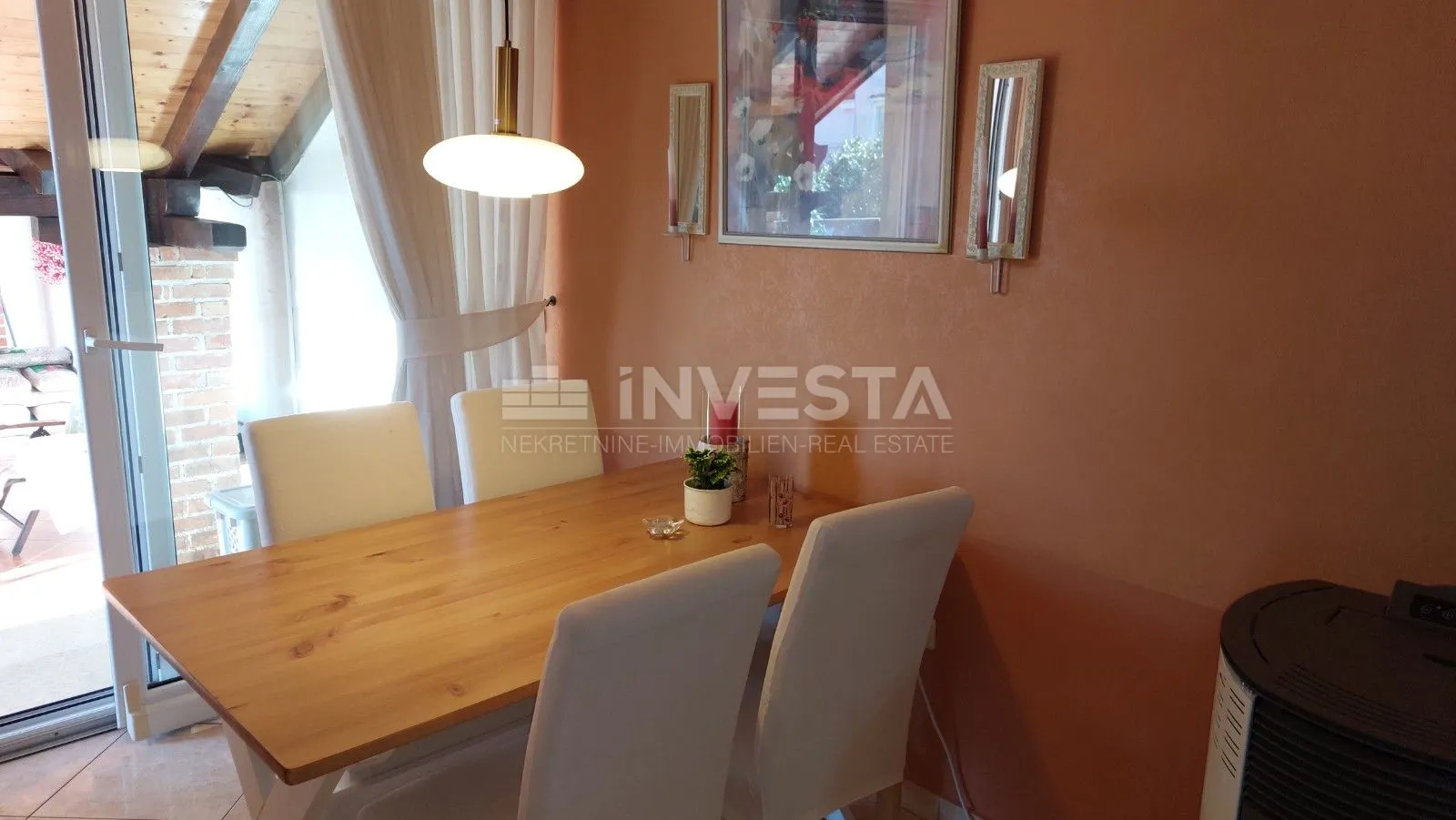 dvojna kuća sa dva stana i pogledom na more - slika 15