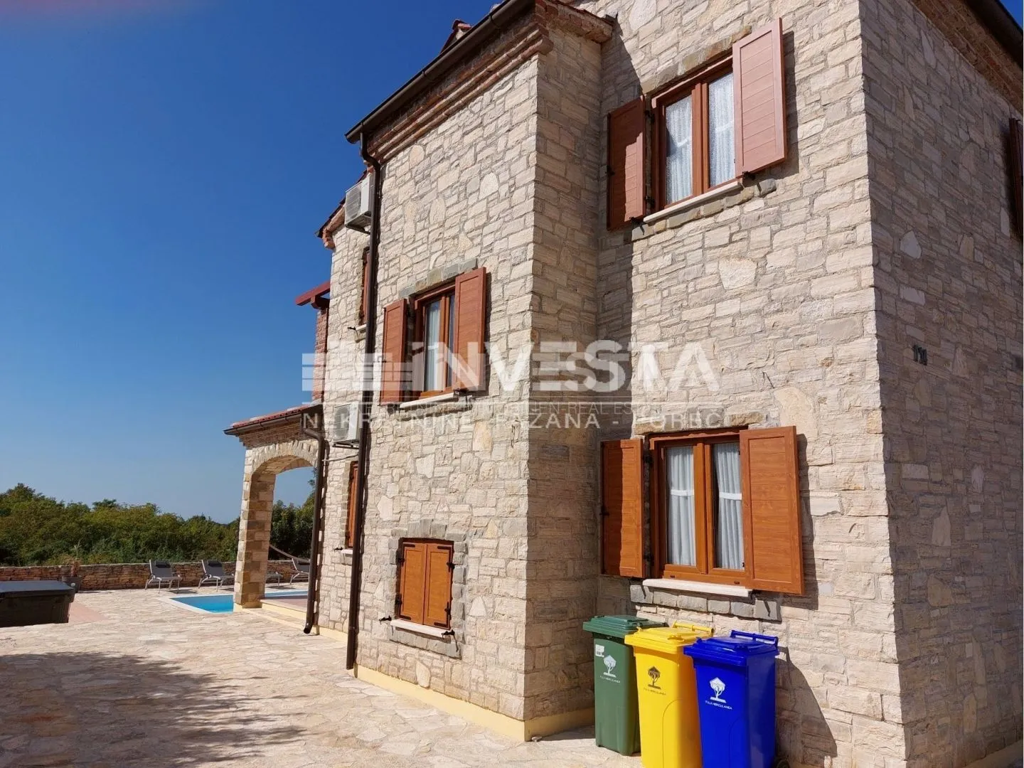 okolica svetvinčenta, prekrasna rustikalna vila s bazenom 155 m2, 4ss - slika 8