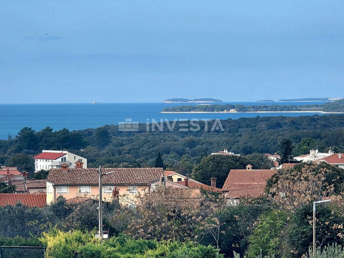 peroj, kvalitetno opremljen stan s pogledom na more, 1km do plaže - slika 26