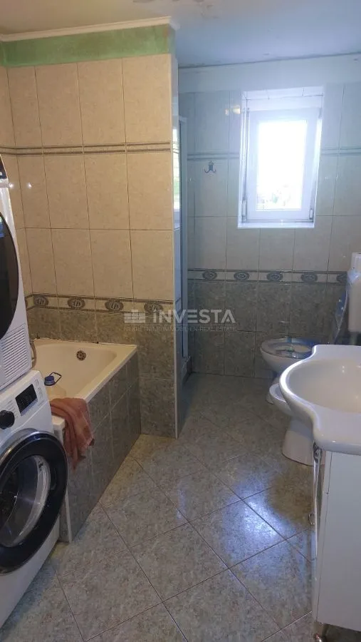 dvojna kuća sa građevinskim zemljištem - slika 10