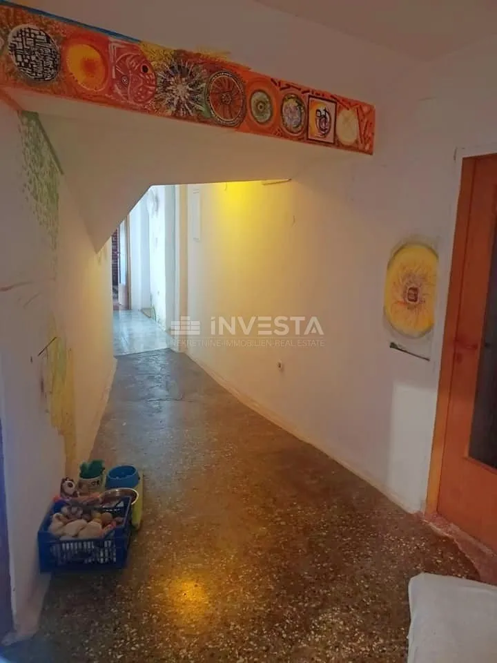 pula centar, prostrani četverosobni stan na odličnoj lokaciji, 122 m2 - slika 8