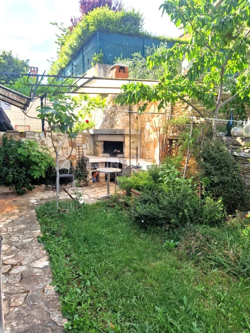 stan s 3ss, vrtom i konobom/stambenom jedinicom - slika 15