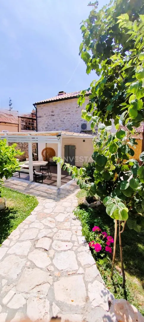 istarska kuća s vrtom - slika 16