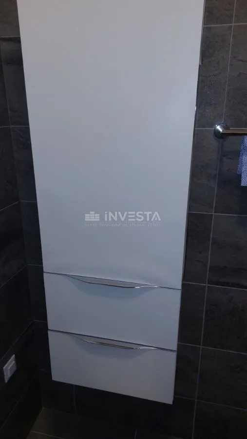 predivan stan u centru umaga 150 m od mora - slika 19